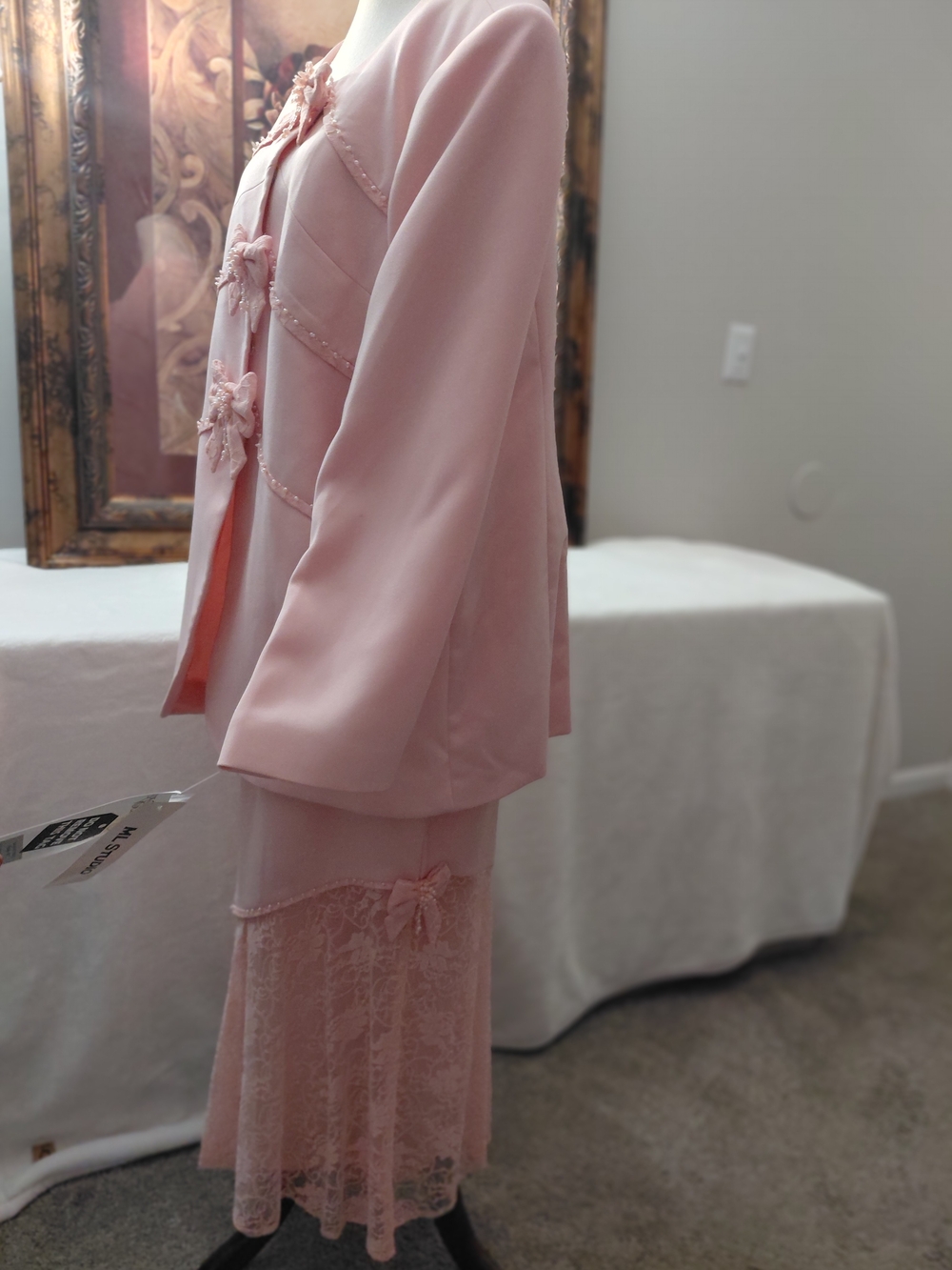 ML Studio Women Pink Elegant two piece Skirt Suit. Beaded Lace Sz 16W New - Picture 2 of 3